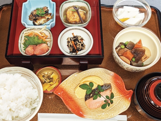 【1泊2食】鮮魚の味わいを心ゆくまで「刺身御膳プラン」●西小倉駅より徒歩3分・駐車場1000円●